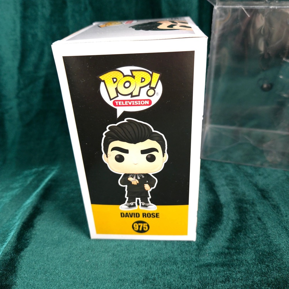 Funko Pop Television Schitt's Creek 975 David‎ Rose Vinyl Figure - Picture 6 of 7